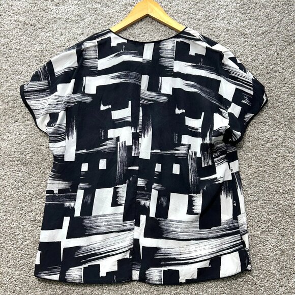Lafayette 148 Womens M Black & White Abstract Print V-Neck Short Sleeve Blouse - Picture 9 of 9